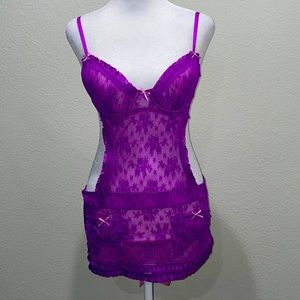 Victoria’s Secret purple lace lingerie 36C